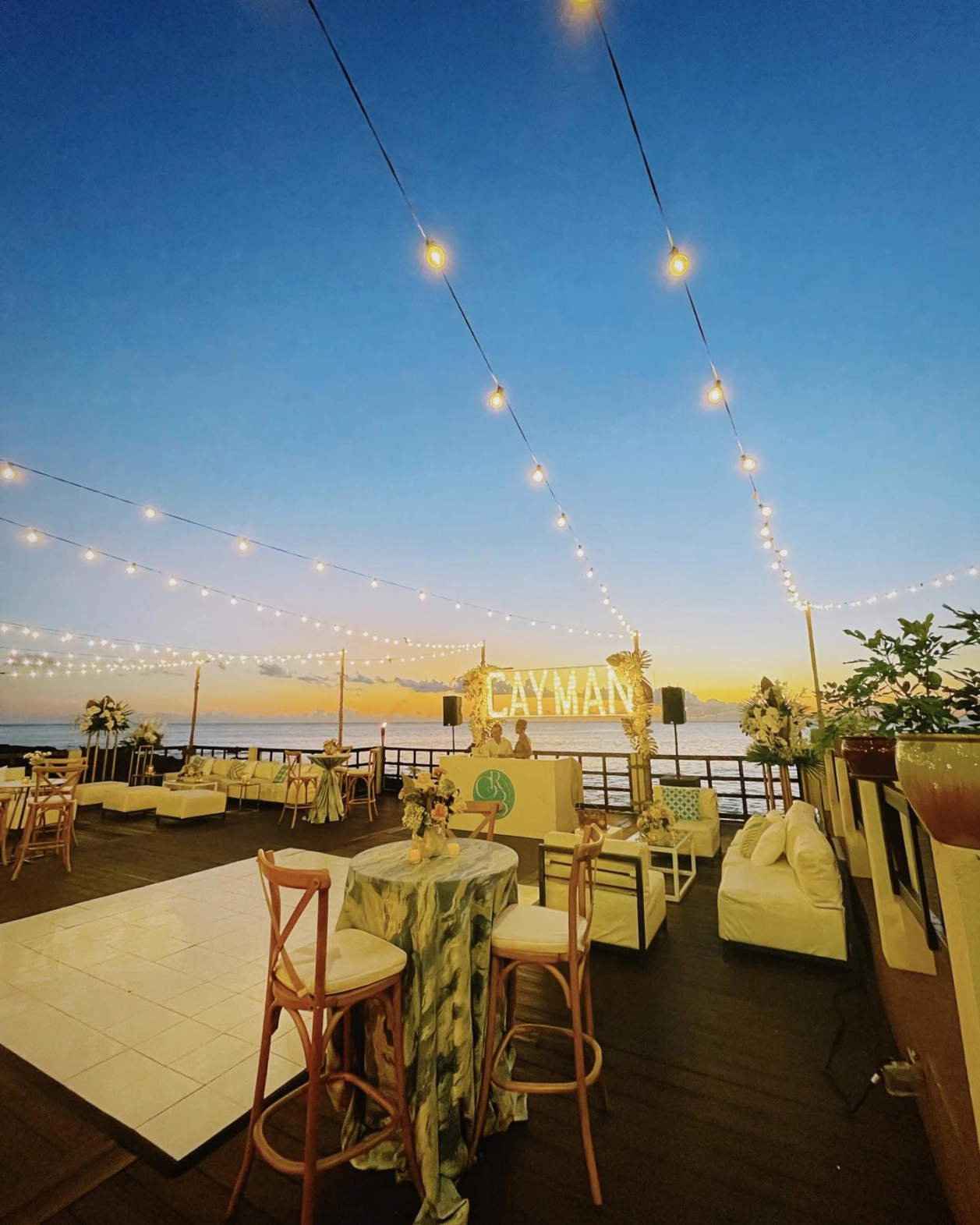 Grand Cayman's Dinner Delicacies: Your Culinary Adventure Awaits!