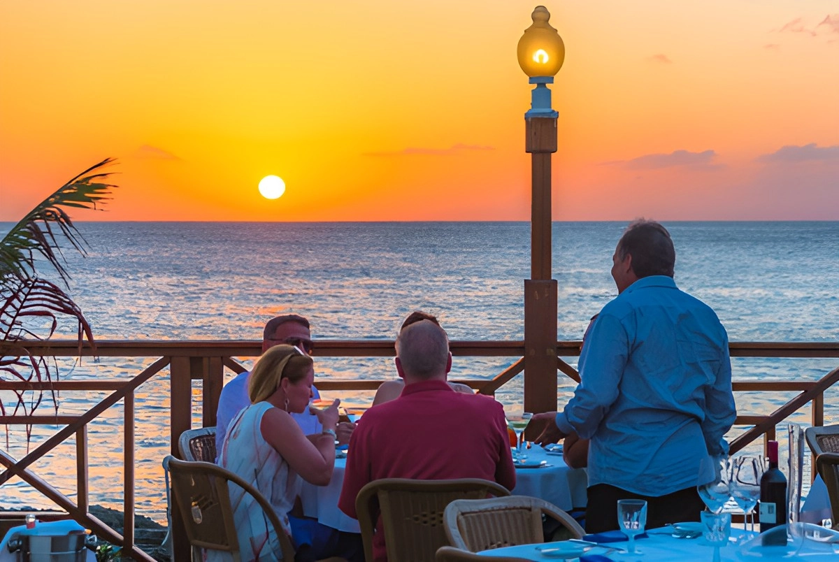 Grand Cayman Fine Dining At The Grand Old House