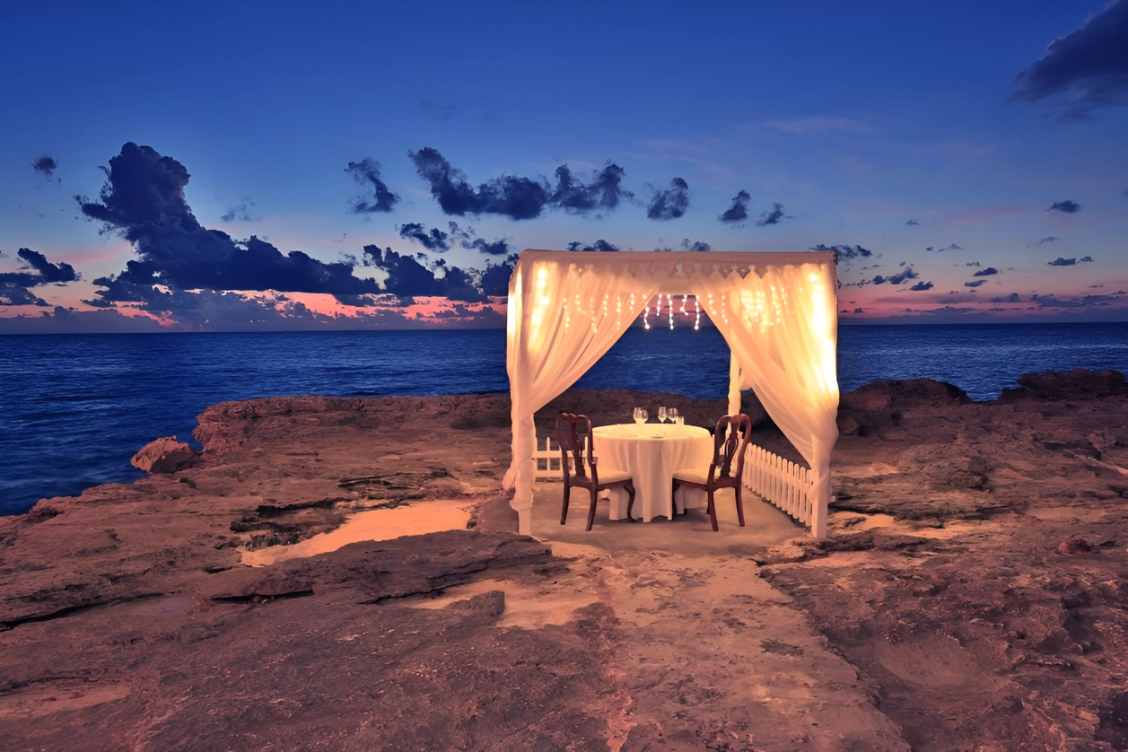 Make Any Event Special with Grand Cabana Private Dining in the Cayman Islands