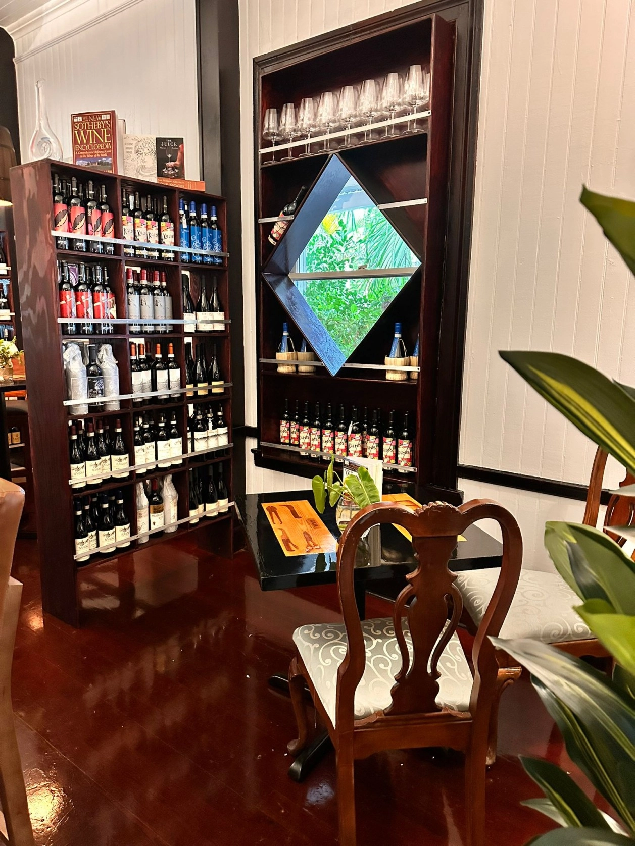 Wine & Dine: Pairing Tips from Grand Cayman's Waterfront Sommeliers