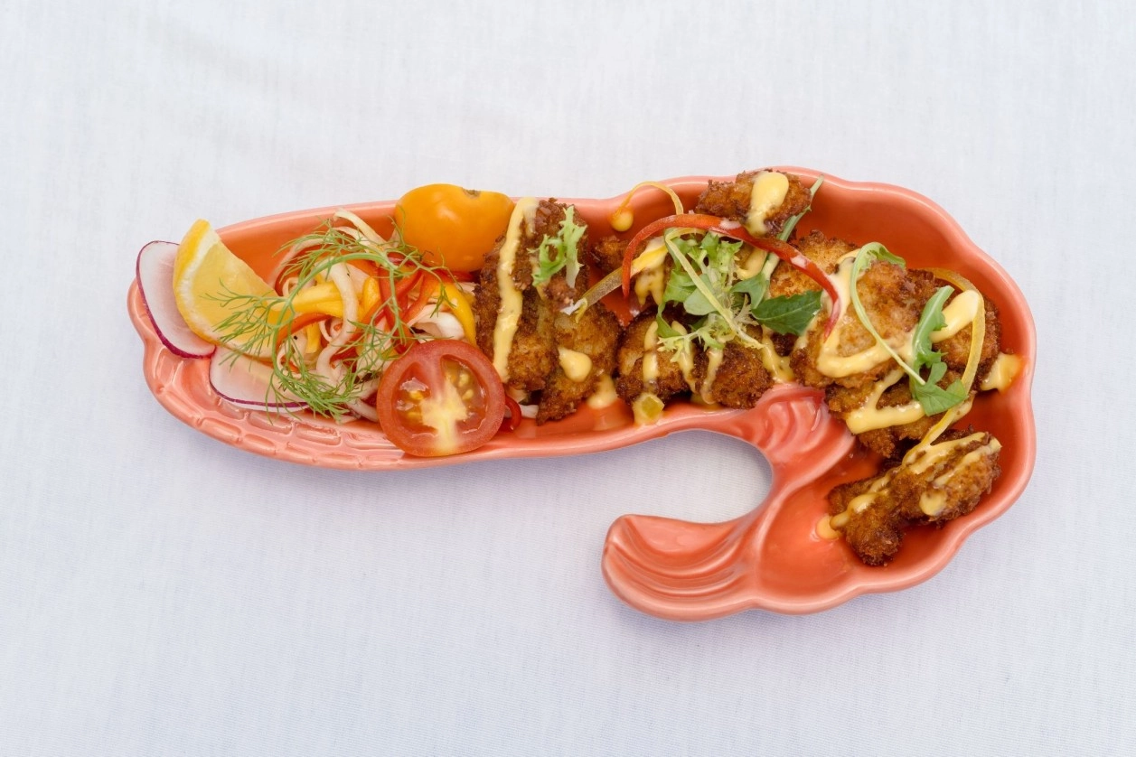 Grand Cayman Street Food & Local Lunch Hangouts You Have to Try in 2026