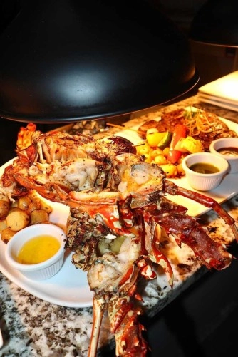 Why Lobster Lovers Should Visit Grand Old House During Lobster Season