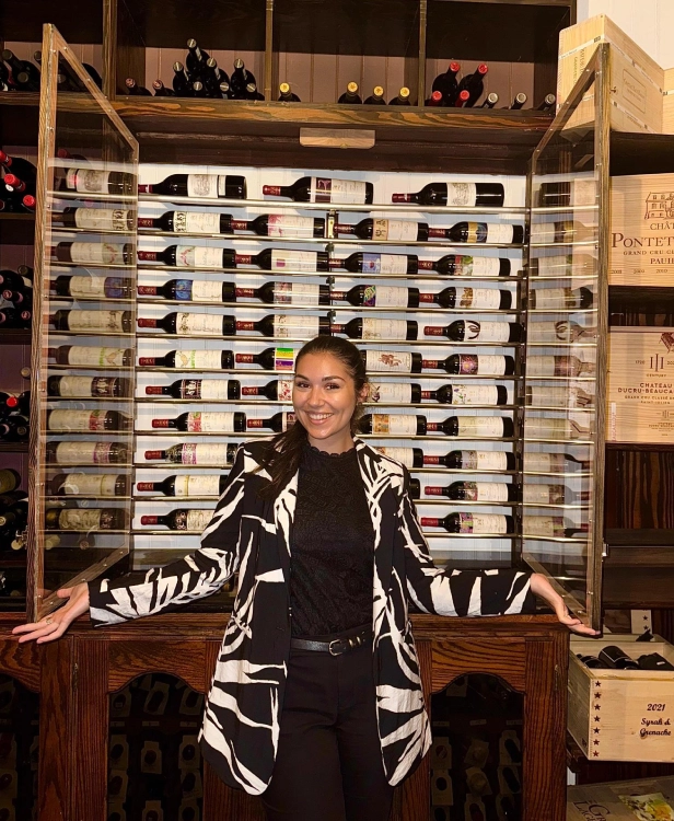 Wine bar & retail shop